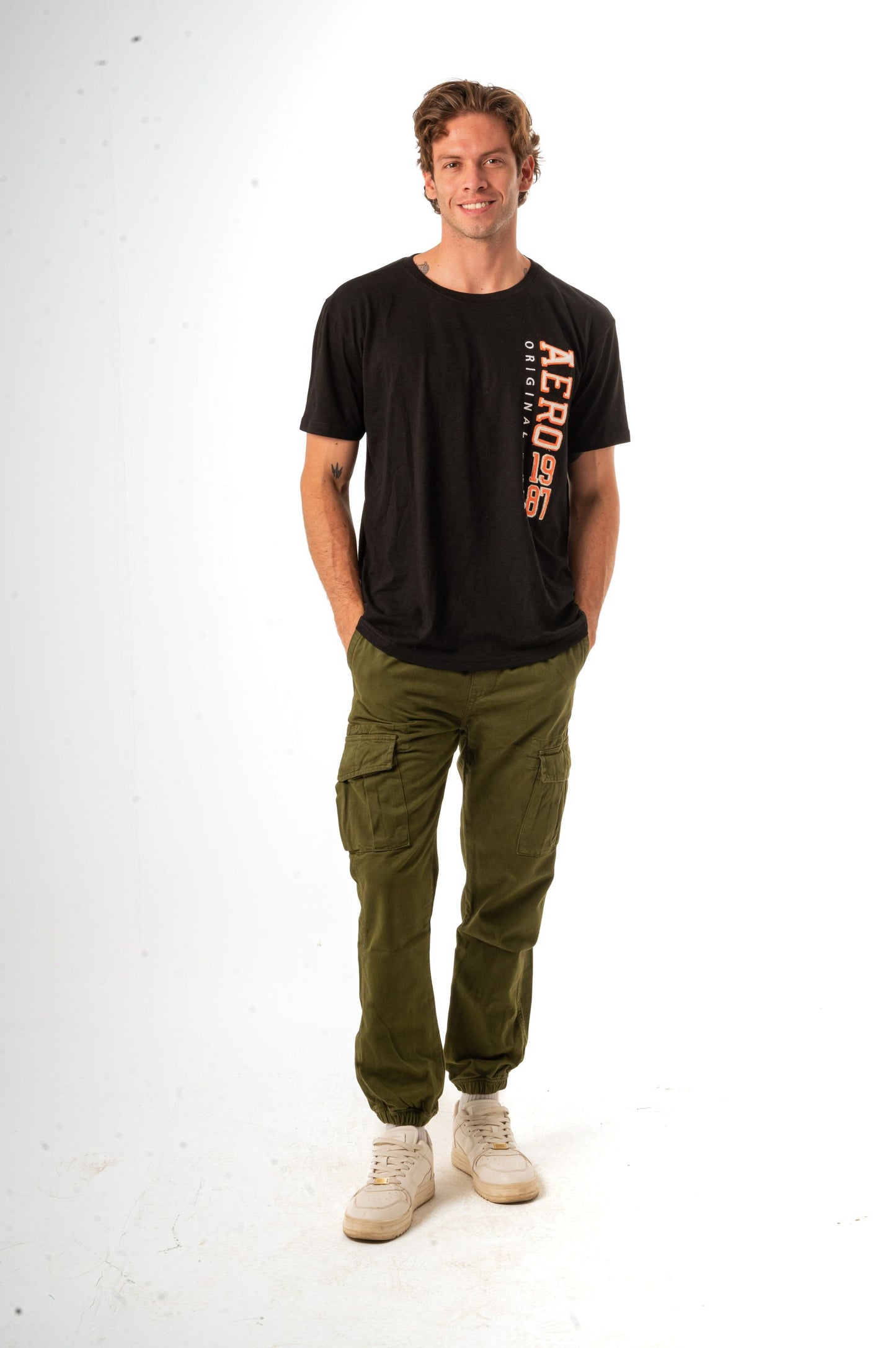 AERO ORIGINAL NYC DOUBLE TWILL APPLIQUÃ‰ GRAPHIC TEE-BLACK