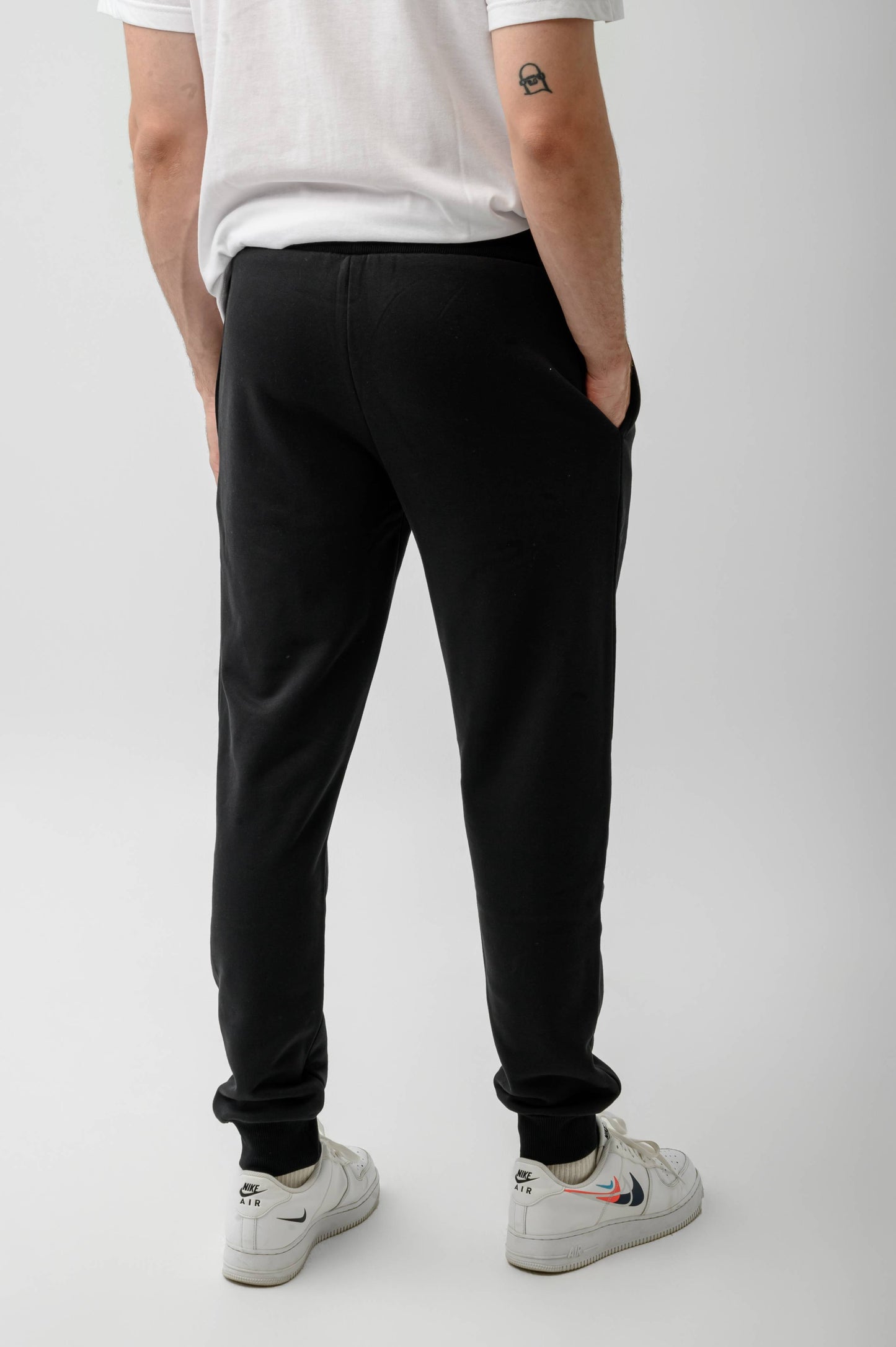 AERO 87 HERITAGE JOGGER SWEATPANTS-BLACK